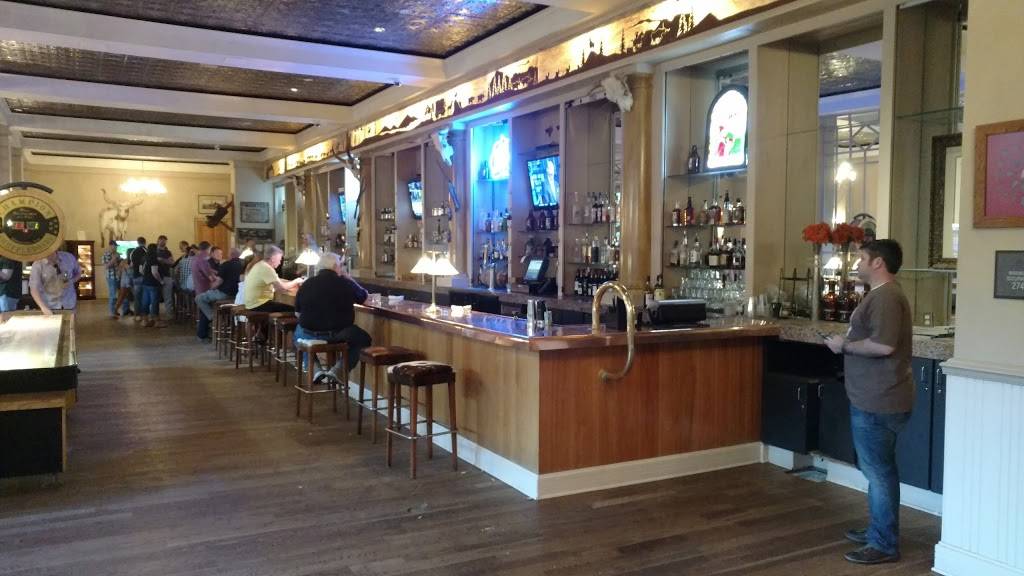 Charlies Long Bar | restaurant | 9800 Hyatt Resort Dr, San Antonio, TX 78251, USA | 2106471234 OR +1 210-647-1234