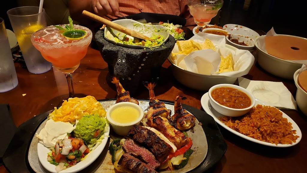 Uncle Julios Mexican From Scratch | restaurant | 4325 Glenwood Ave Suite 5008, Raleigh, NC 27612, USA | 9842211333 OR +1 984-221-1333