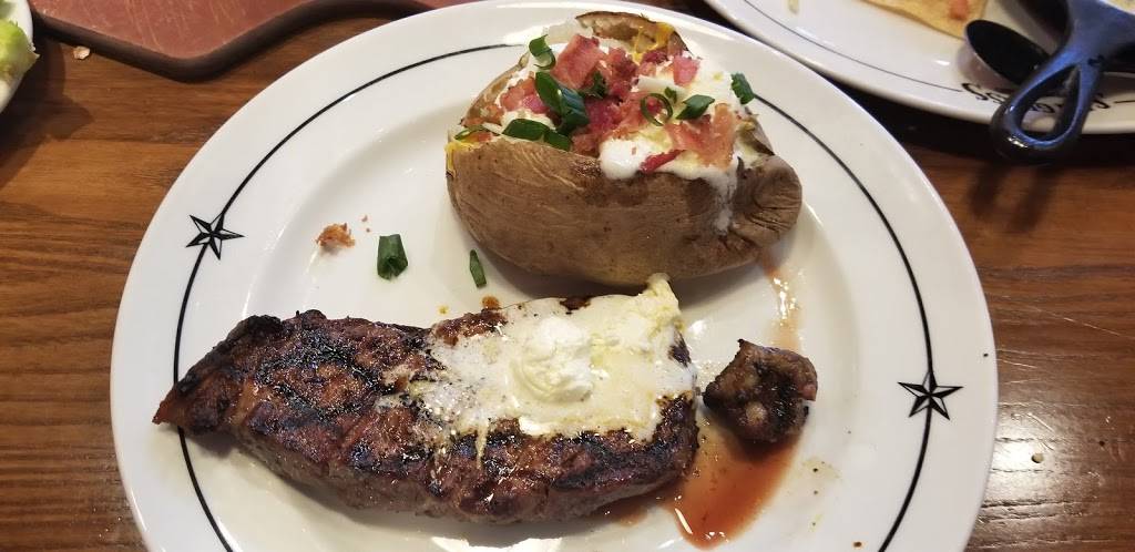 Saltgrass Steak House | restaurant | 2200 E Lamar Blvd, Arlington, TX 76006, USA | 8176403880 OR +1 817-640-3880