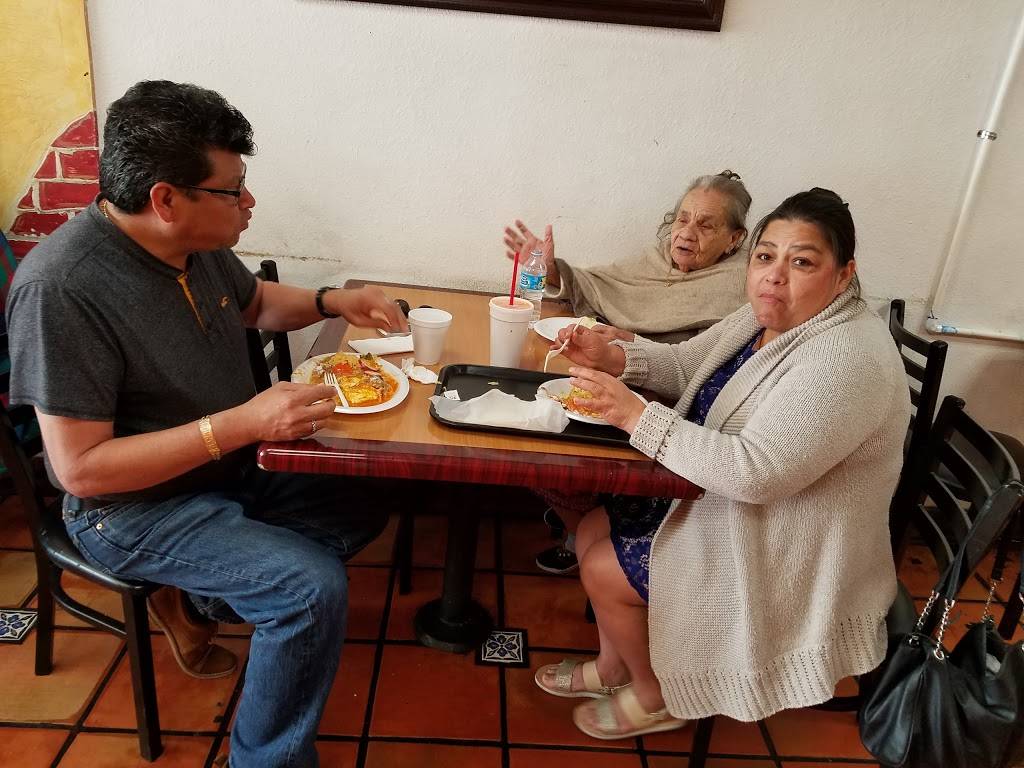 Rancheros Tacos Restaurant & Pupuseria | restaurant | 3209, 1143 San Fernando Rd, San Fernando, CA 91340, USA | 8188381578 OR +1 818-838-1578