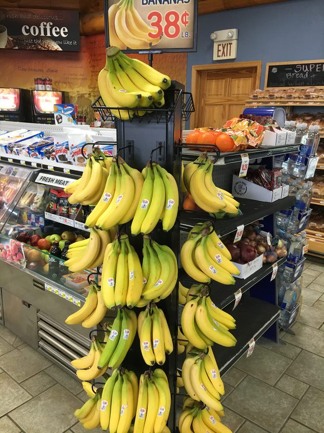 CreekSide Convenience LLC | meal takeaway | 132 W 3rd St, Owen, WI 54460, USA | 7152294870 OR +1 715-229-4870