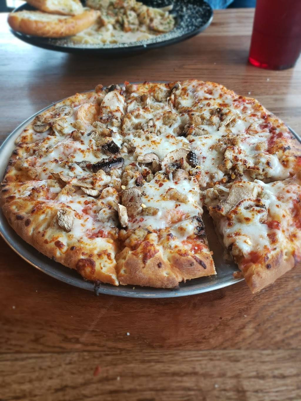 Palios Pizza Cafe On Tap | restaurant | 3673 Western Center Blvd, Fort Worth, TX 76137, USA | 8177209720 OR +1 817-720-9720