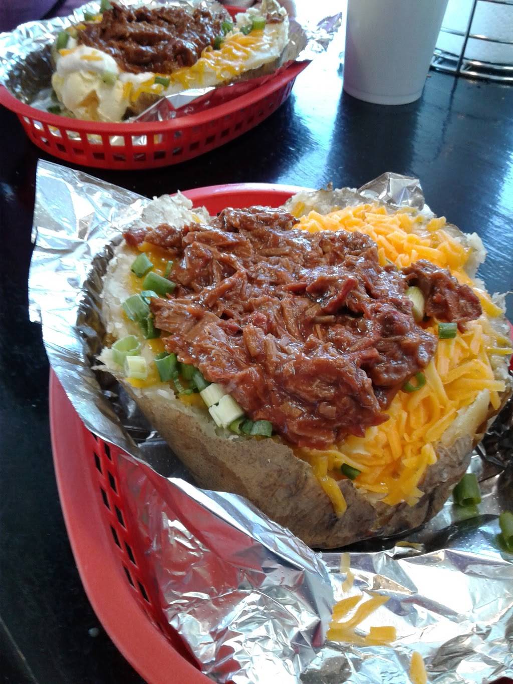 Baileys BBQ | restaurant | 140 Truly Plaza, Cleveland, TX 77327, USA | 8324805126 OR +1 832-480-5126