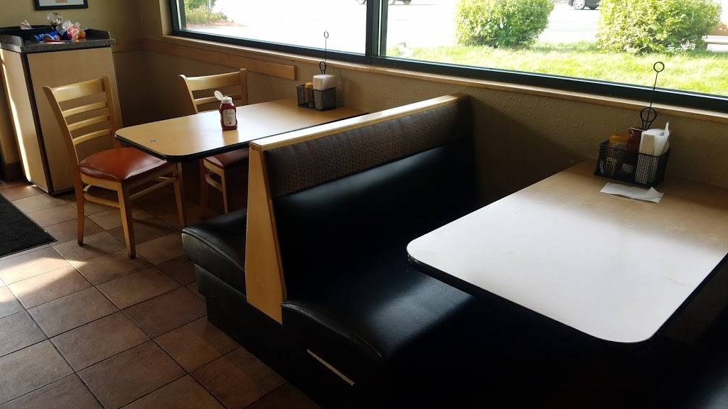 Dairy Queen | restaurant | 11355 Donner Pass Rd, Truckee, CA 96161, USA | 5305877055 OR +1 530-587-7055