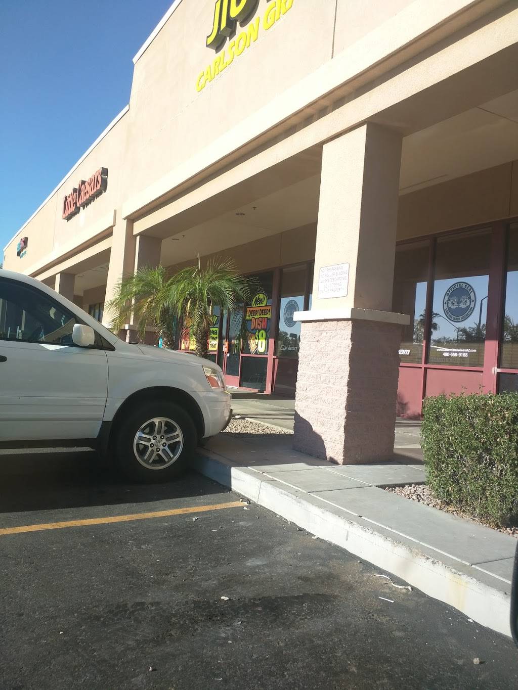 Little Caesars Pizza | meal takeaway | 911 S Lindsay Rd, Gilbert, AZ 85296, USA | 4804972522 OR +1 480-497-2522