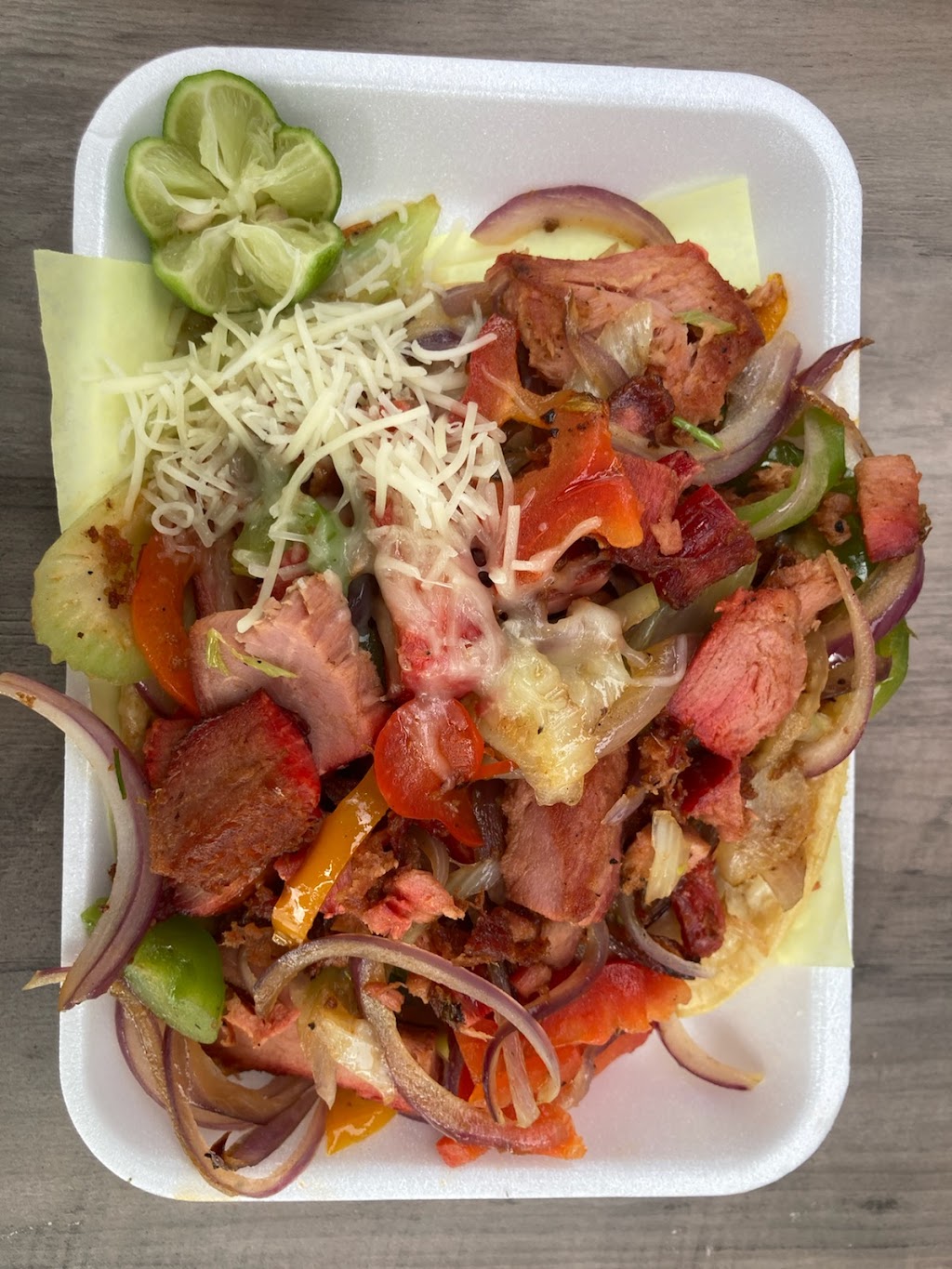 Mariscos La Chalupa (Seafood Truck) | restaurant | 2602 Logan Ave, San Diego, CA 92113, USA | 6196735988 OR +1 619-673-5988