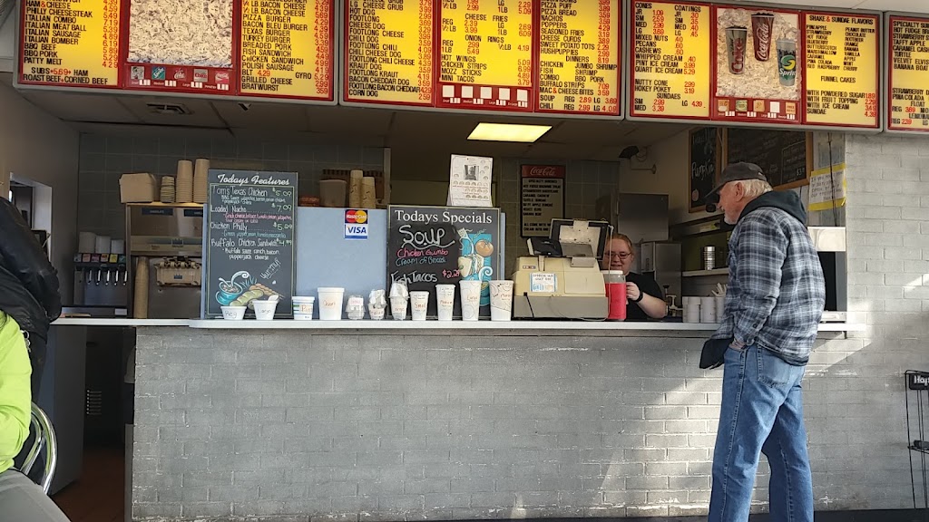 Shirls Drive in of Zion | restaurant | 1723 N Lewis Ave, Zion, IL 60099, USA | 8477319229 OR +1 847-731-9229