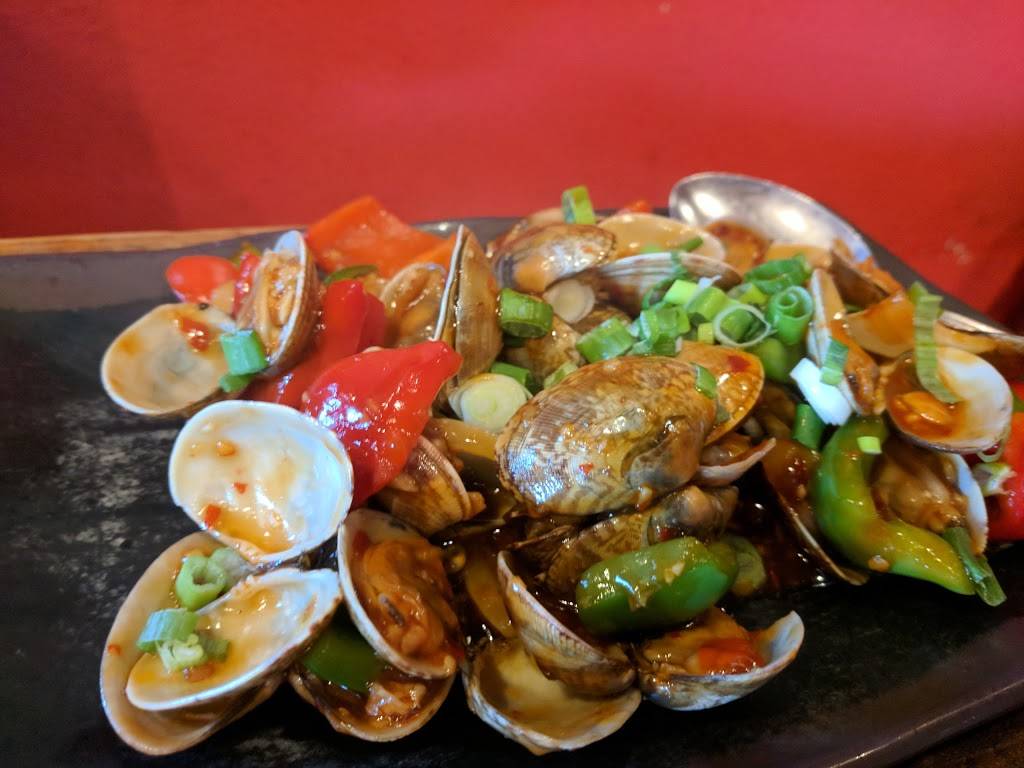 Red Hot Wok | restaurant | 10074 E Estates Dr, Cupertino, CA 95014, USA | 4089962999 OR +1 408-996-2999