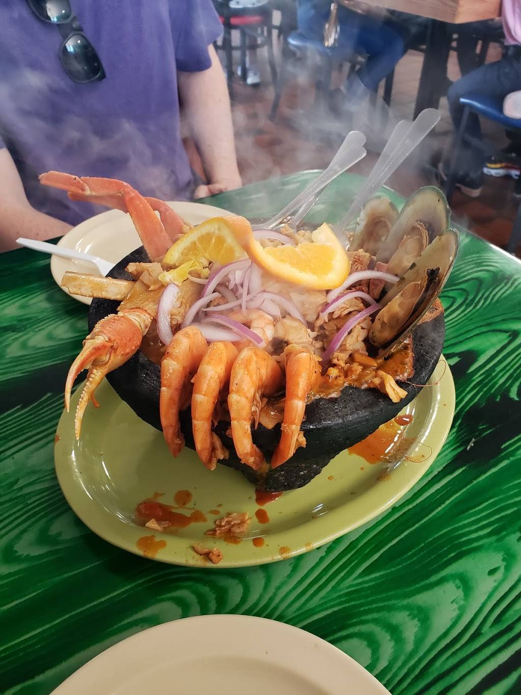 Las Islas Marias | restaurant | 2150 N Amidon Ave, Wichita, KS 67203, USA | 3162602149 OR +1 316-260-2149