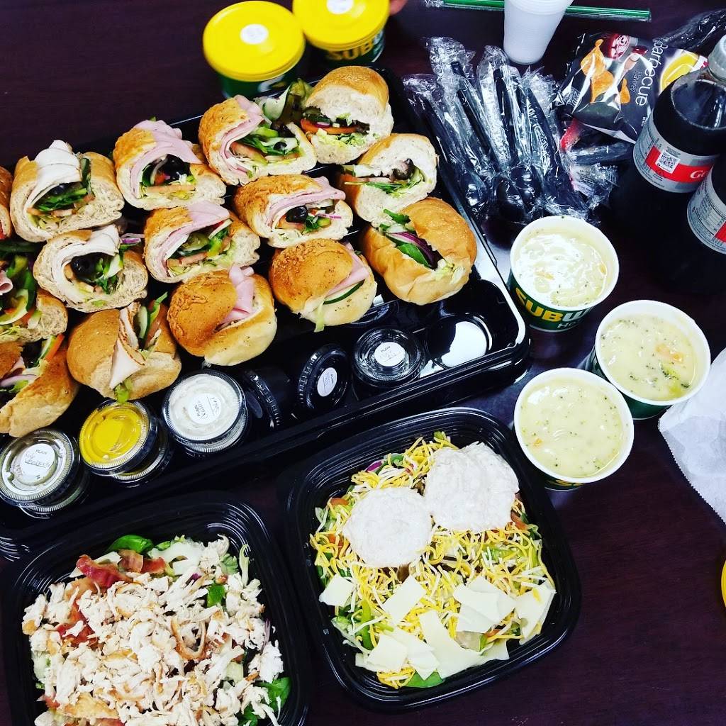 Subway Restaurants | restaurant | 61 Nathaniel Pl Space 3A, Englewood, NJ 07631, USA | 2015689606 OR +1 201-568-9606