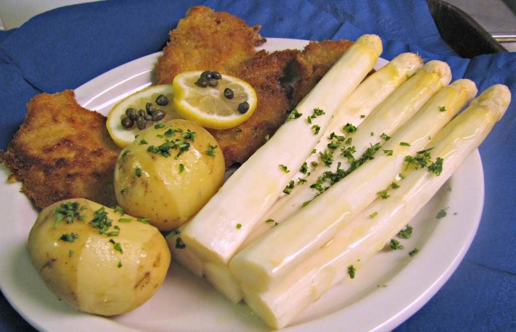 Bavarian Grill | restaurant | 221 W Parker Rd, Plano, TX 75023, USA | 9728810705 OR +1 972-881-0705