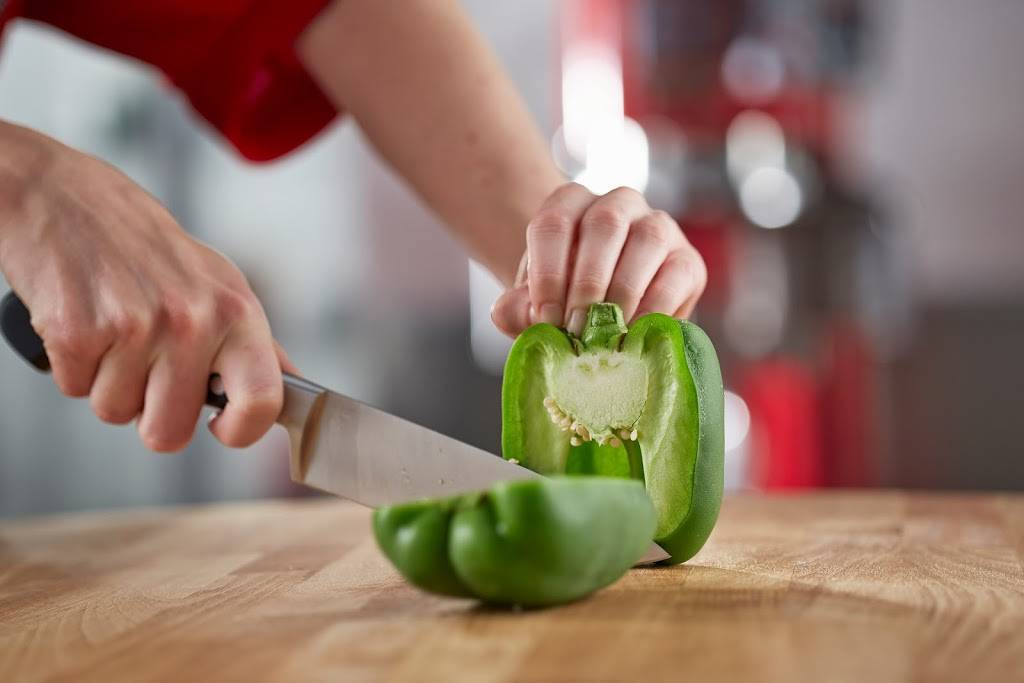 Papa Murphys Take N Bake Pizza | meal takeaway | 7999 Creighton Pkwy STE F, Mechanicsville, VA 23111, USA | 8047234925 OR +1 804-723-4925