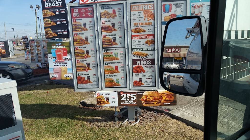 Rallys | restaurant | 6970 E Pendleton Pike, Indianapolis, IN 46226, USA | 3175463411 OR +1 317-546-3411