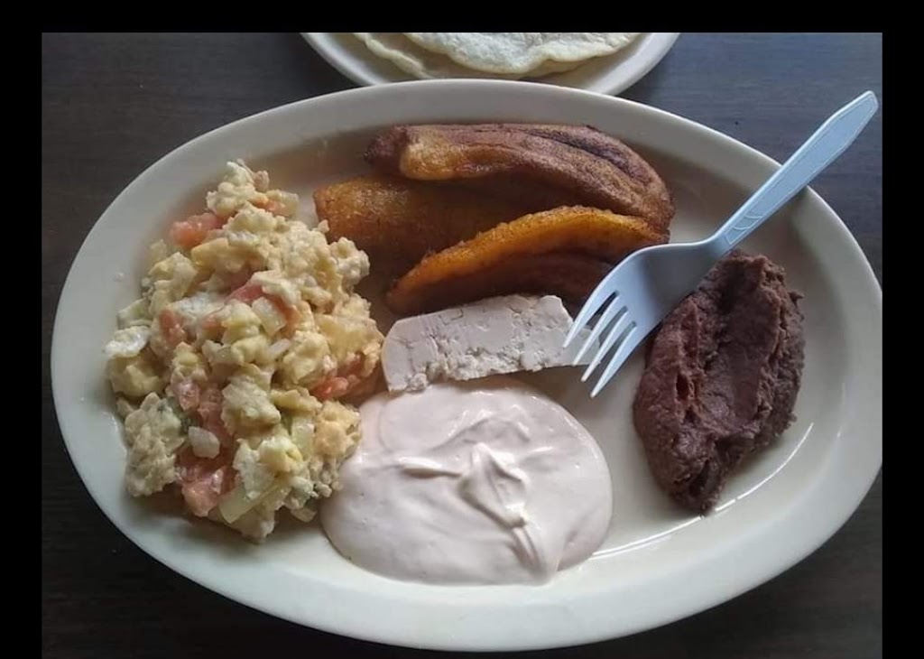 Pupusas y Antojitos Salvadoreños | restaurant | 19201 Kings Row, New Caney, TX 77357, USA | 8322314997 OR +1 832-231-4997