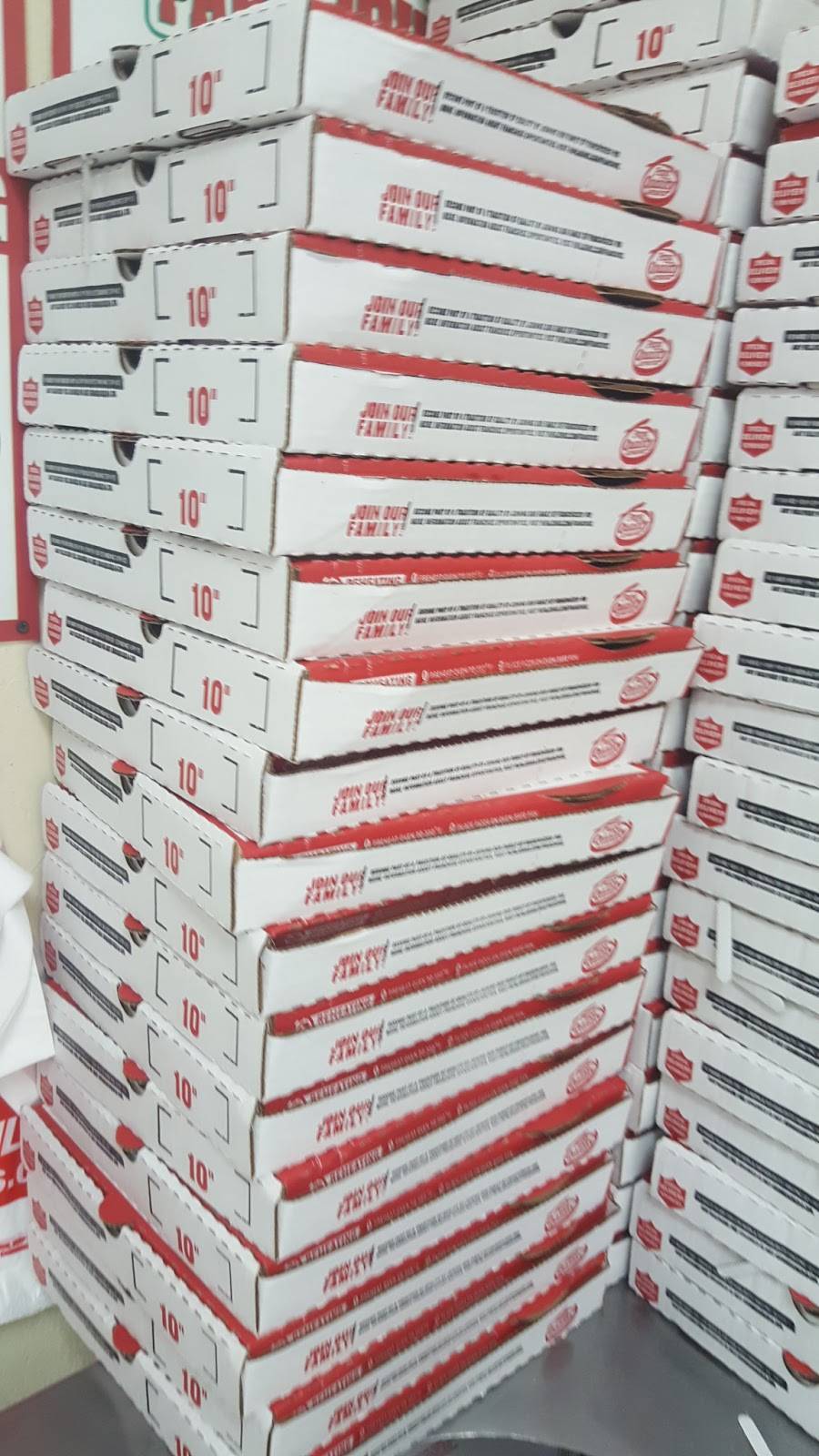 Papa Johns Pizza | restaurant | 19343 S Dixie Hwy, Miami, FL 33157, USA | 3052521040 OR +1 305-252-1040