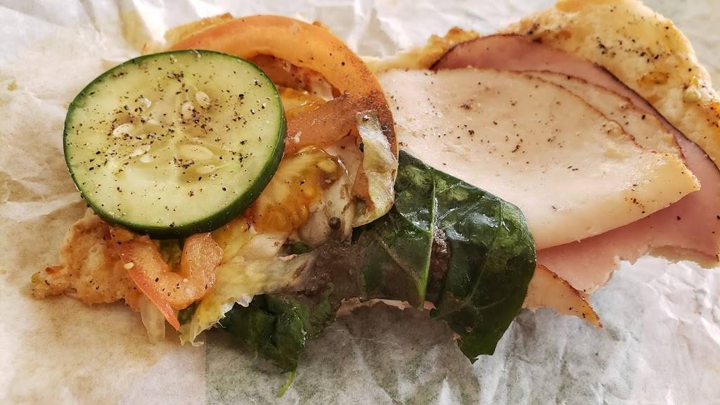 Subway Restaurants | restaurant | 13425 University Blvd, Sugar Land, TX 77479, USA | 2814940614 OR +1 281-494-0614