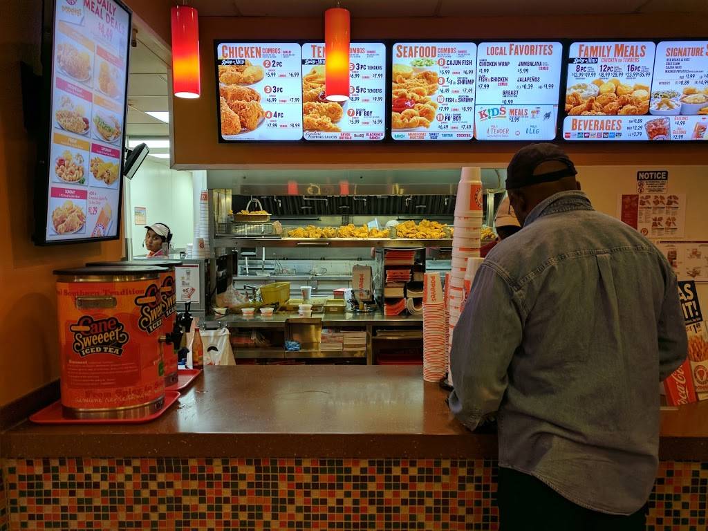 Popeyes Louisiana Kitchen | restaurant | 1394 W Main St, Lewisville, TX 75067, USA | 9724369154 OR +1 972-436-9154