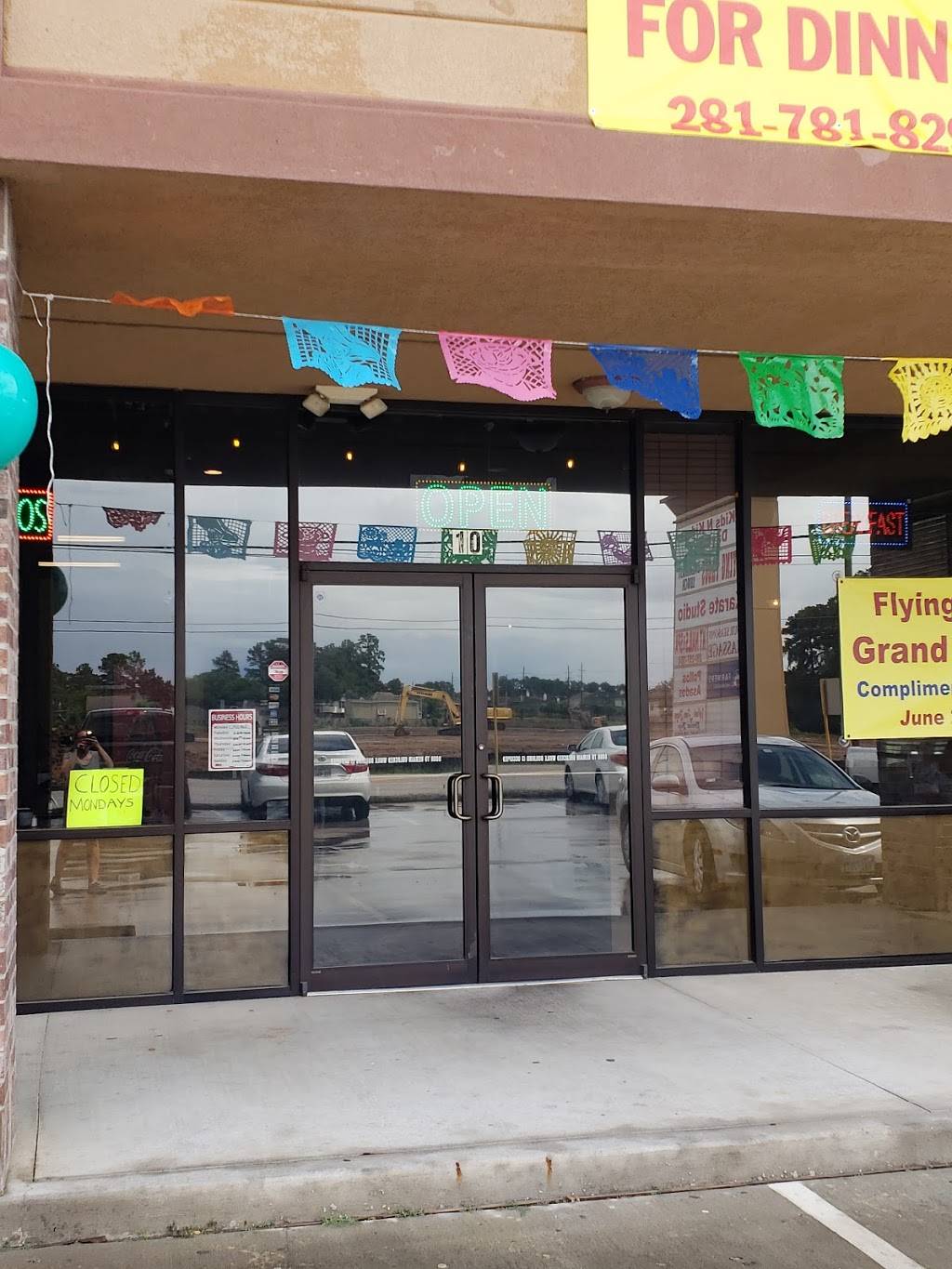 Flying Tacos | restaurant | 23110 Kuykendahl Rd, Tomball, TX 77375, USA | 2817818298 OR +1 281-781-8298