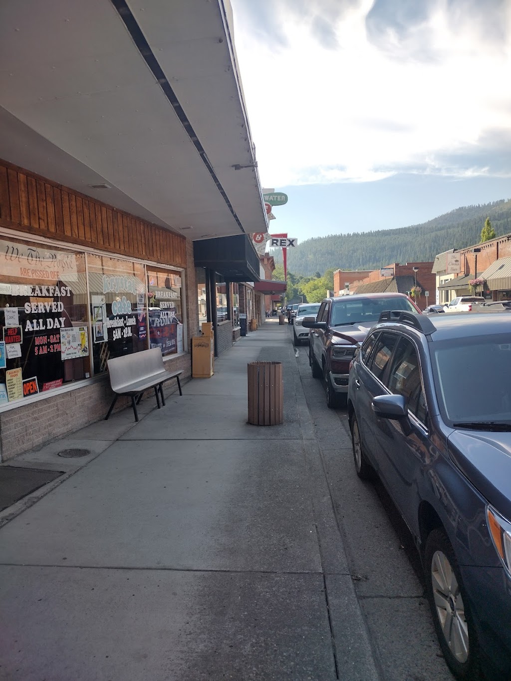 Krystal Cafe | meal takeaway | 130 Johnson Ave, Orofino, ID 83544, USA | 2084764982 OR +1 208-476-4982