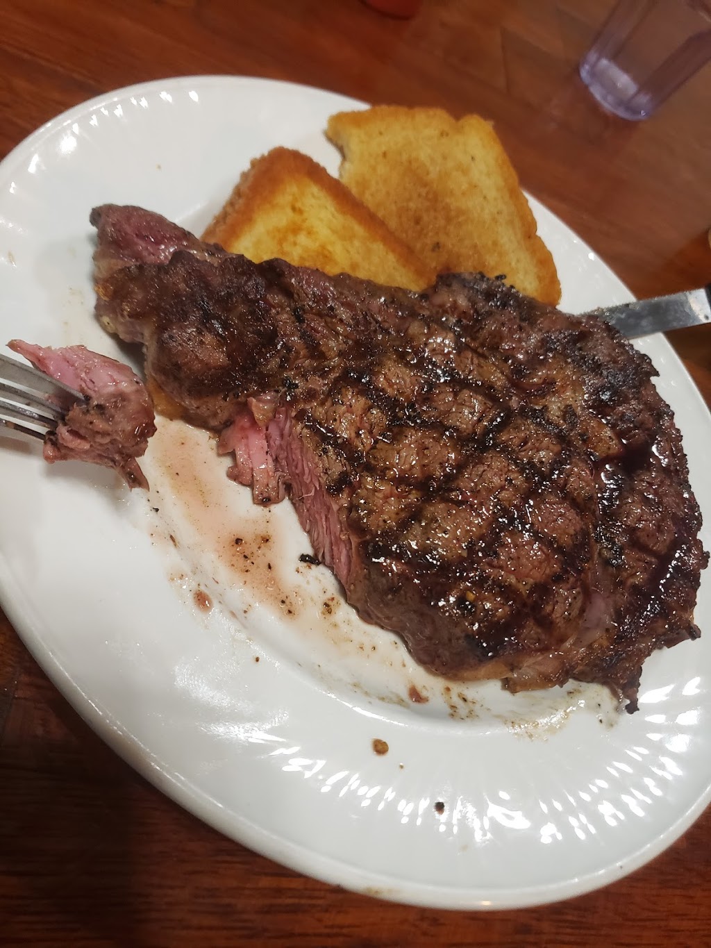 Backwoods Texas Style Grill | restaurant | 108 S Main St, Cross Plains, TX 76443, USA | 2542700684 OR +1 254-270-0684