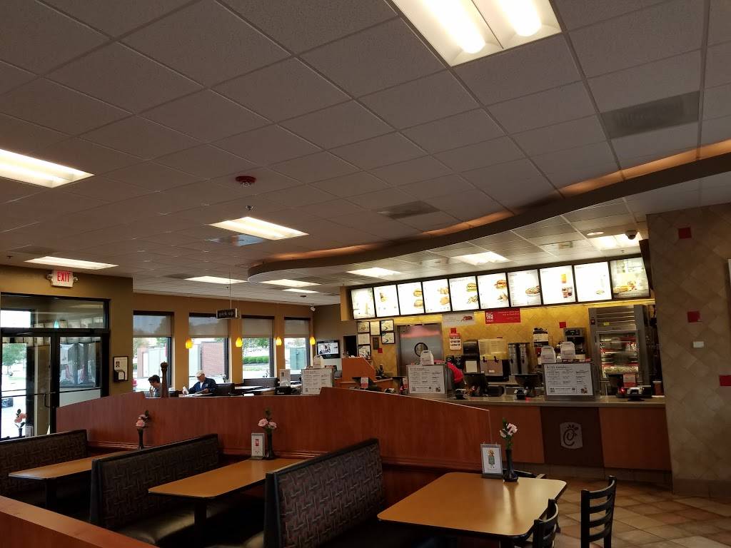 Chick-fil-A | restaurant | 5303 N Belt Hwy, St Joseph, MO 64506, USA | 8162325500 OR +1 816-232-5500