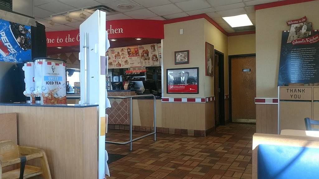 KFC | restaurant | 1293 N State Rd 135, Greenwood, IN 46142, USA | 3178888440 OR +1 317-888-8440