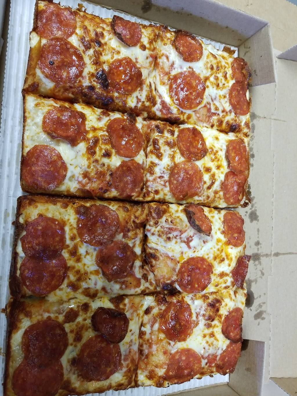 Little Caesars Pizza | meal takeaway | 24 Union St, Lynn, MA 01902, USA | 7817805727 OR +1 781-780-5727