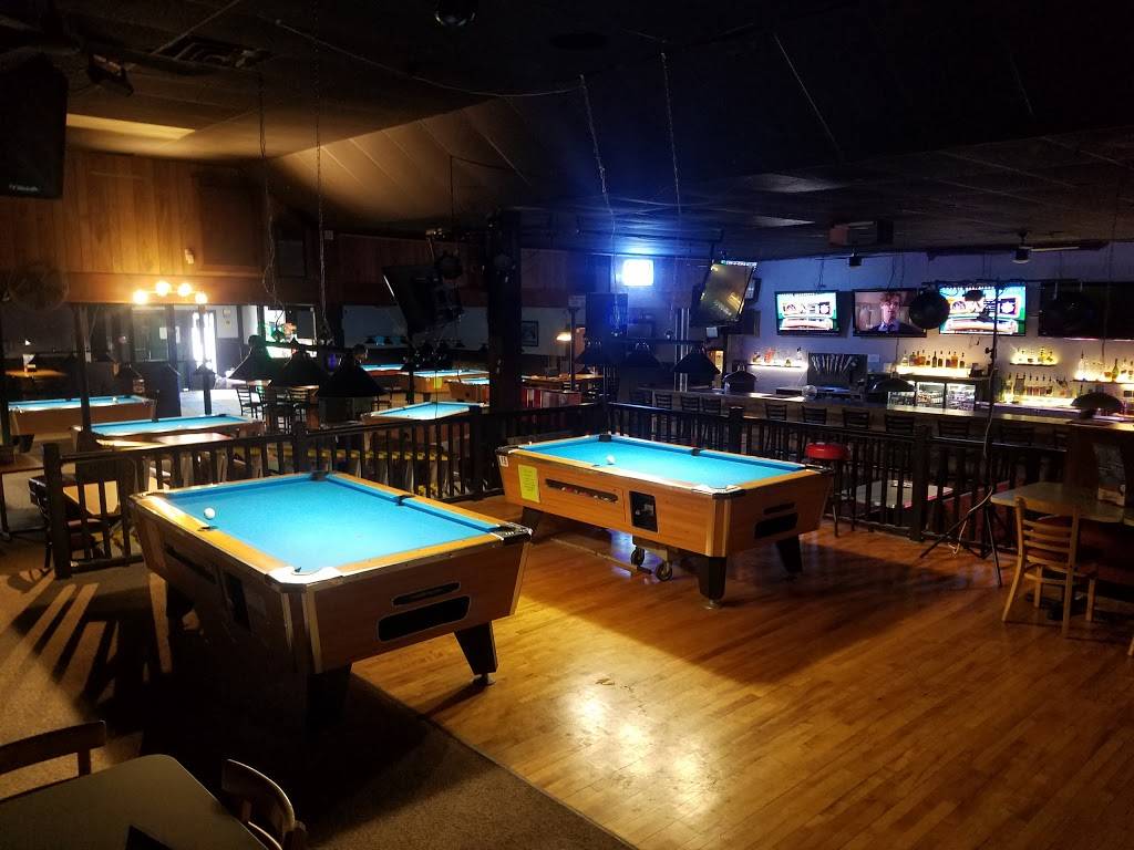 Shooters Pool and Sports Bar | night club | 908 Fort Crook Rd S, Bellevue, NE 68005, USA | 4022917665 OR +1 402-291-7665