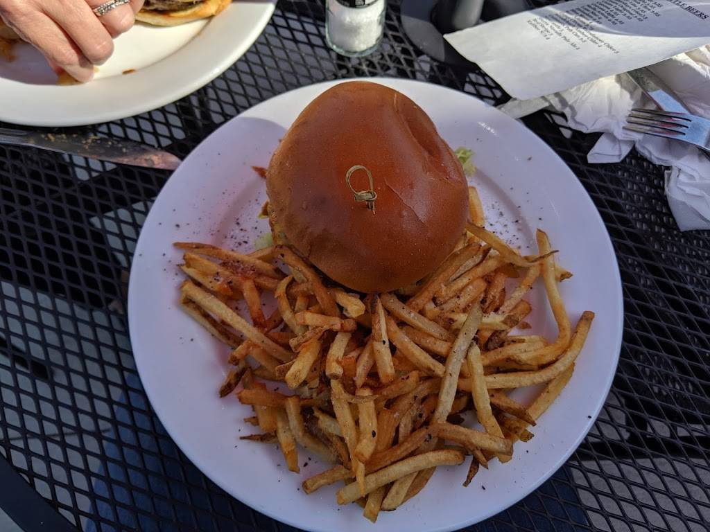 Mikes Tavern | restaurant | 5211 TN-153 Suite 103, Chattanooga, TN 37343, USA | 4235413615 OR +1 423-541-3615