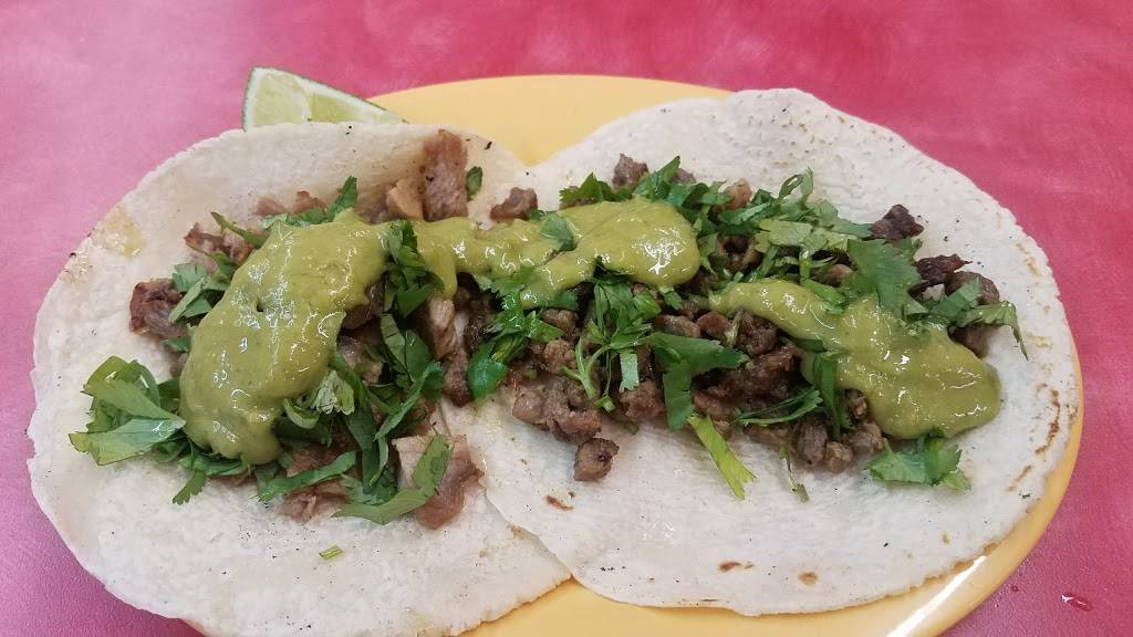 Taquería Solis | restaurant | 10 Quacco Rd B, Savannah, GA 31419, USA | 9129209848 OR +1 912-920-9848