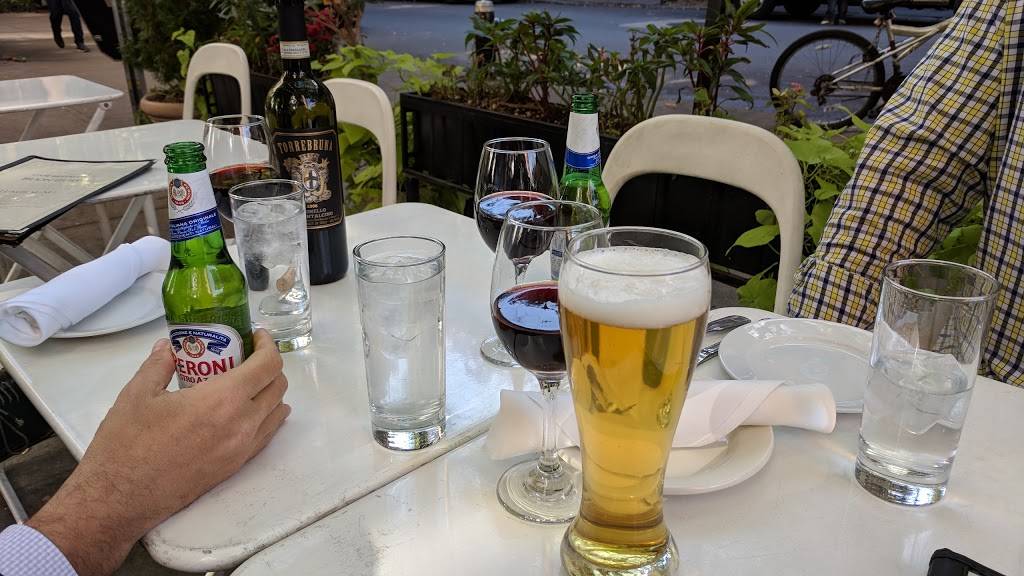 Caffe Buon Gusto | restaurant | 151 Montague St, Brooklyn, NY 11201, USA | 7186243838 OR +1 718-624-3838