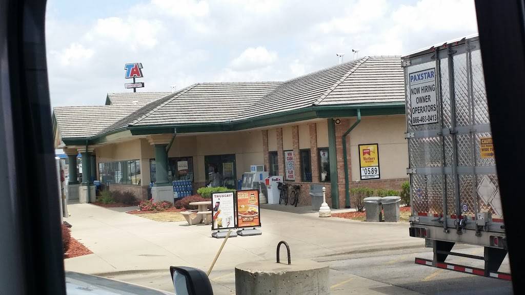 Flying J Travel Center | restaurant | 1701 W Evergreen Ave, Effingham, IL 62401, USA | 2173477161 OR +1 217-347-7161