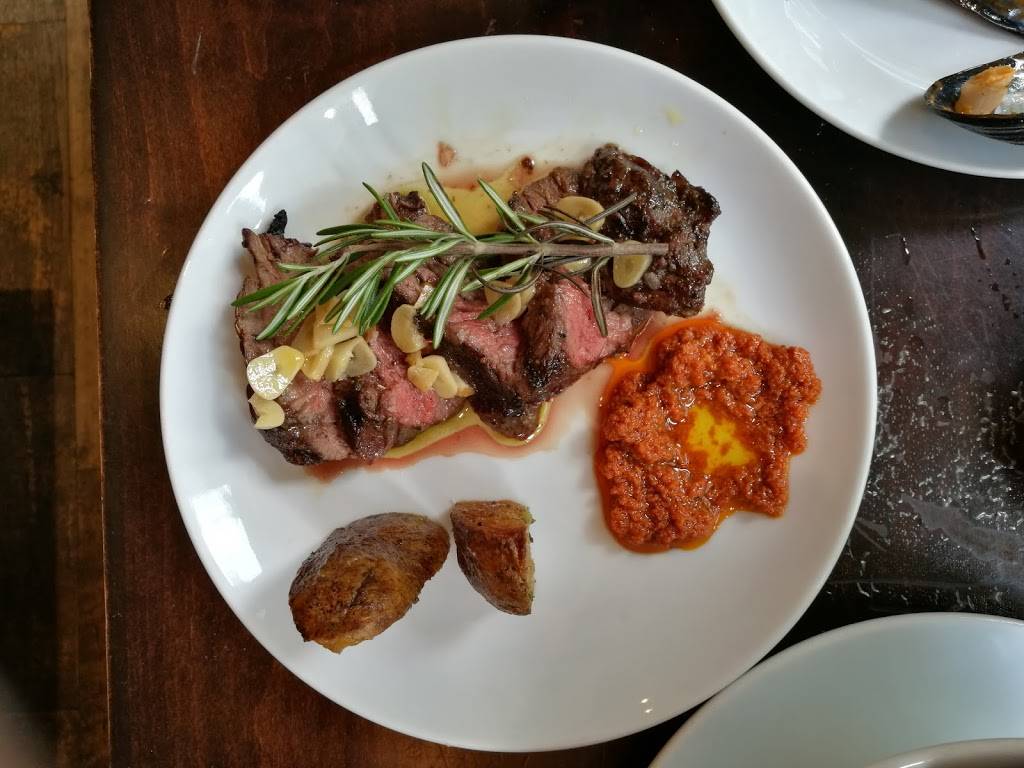 La Tasca | restaurant | 141 Gibbs St #305, Rockville, MD 20850, USA | 3012797011 OR +1 301-279-7011