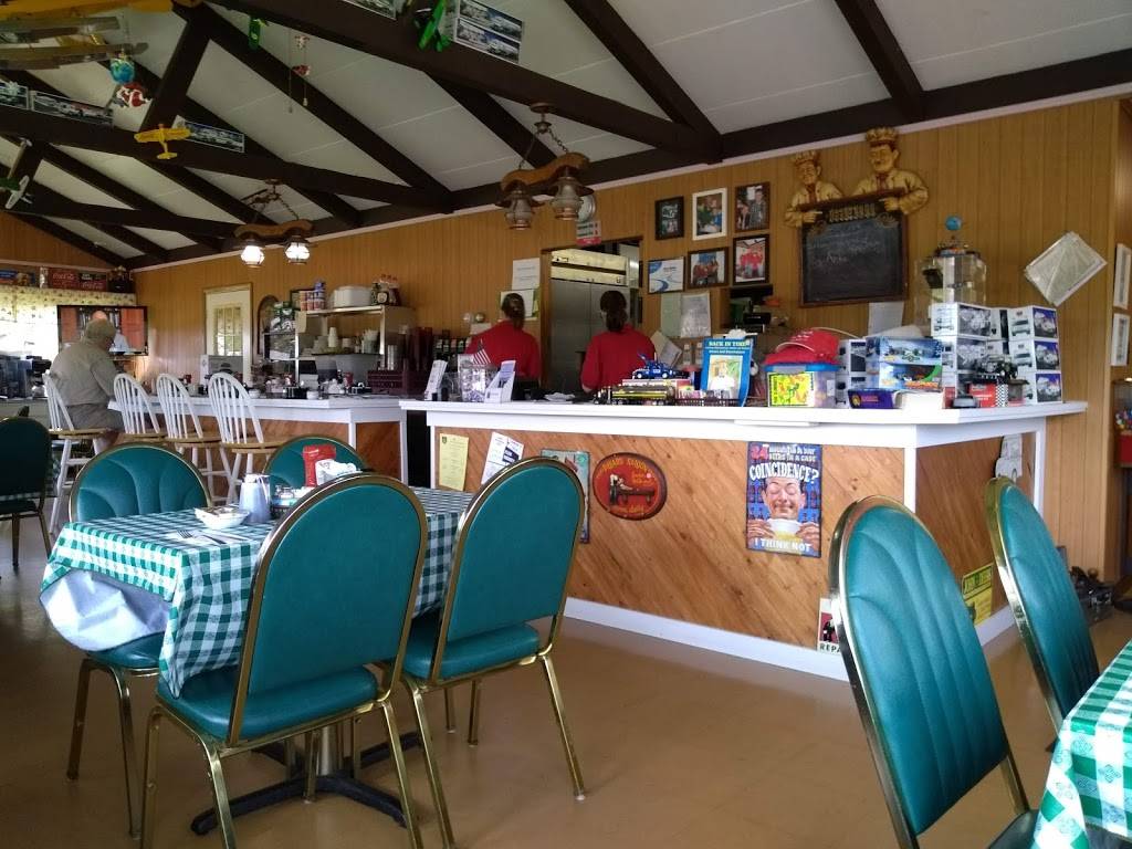 Cherry Ridge Airport Restaurant | restaurant | 30 Bomber Ln, Honesdale, PA 18431, USA | 5702535517 OR +1 570-253-5517