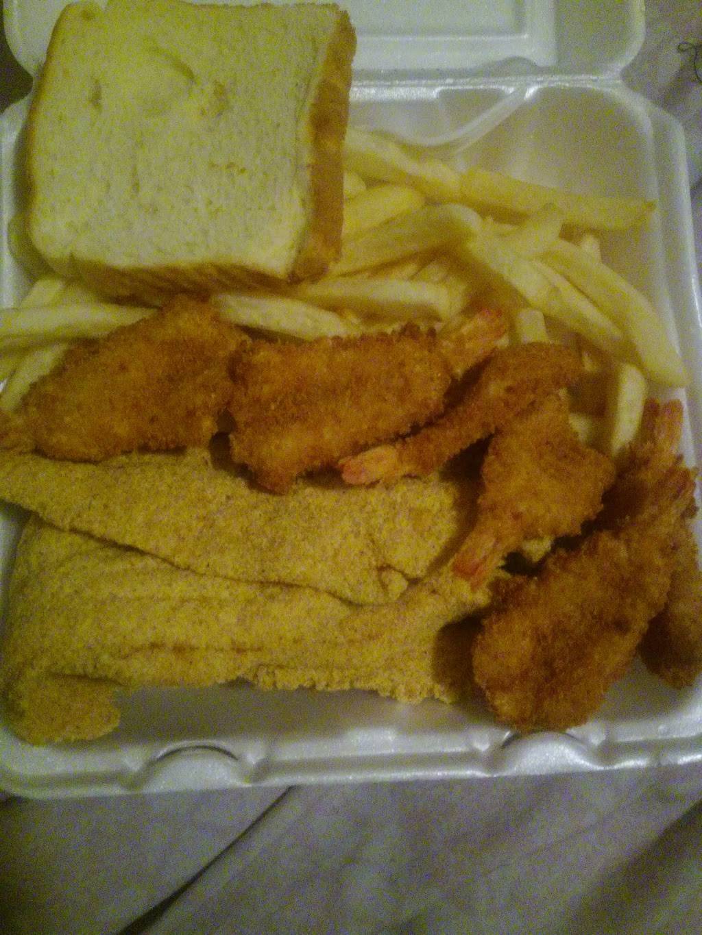 Seafood Connection | restaurant | 1427 E Illinois Ave, Dallas, TX 75216, USA | 2143759898 OR +1 214-375-9898