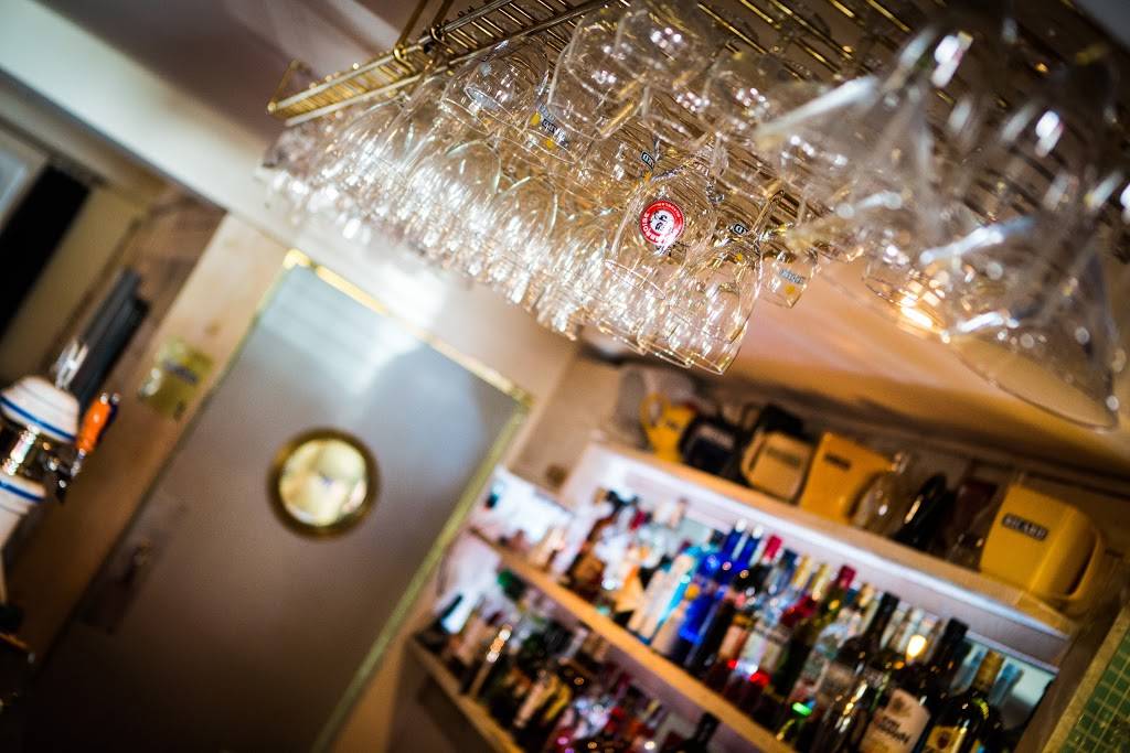 Restaurant Lou Nissart | restaurant | 260 Rue Saint-Jean, Longueuil, QC J4H 2X5, Canada | 4504422499 OR +1 450-442-2499