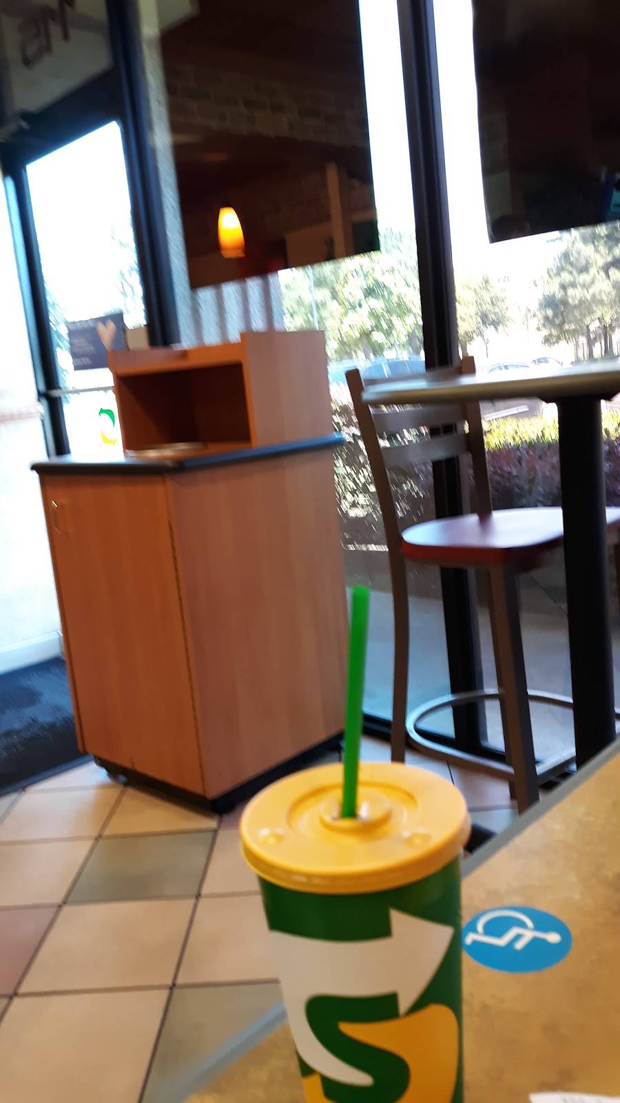 Subway | restaurant | 1785 Nonconnah Blvd, Memphis, TN 38132, USA | 9013480785 OR +1 901-348-0785