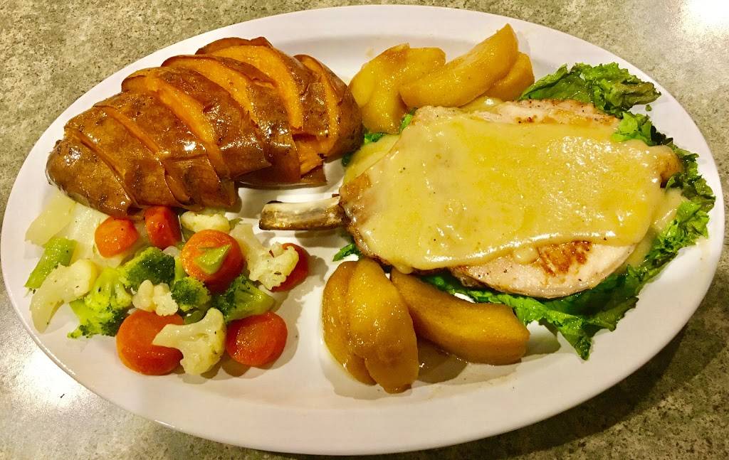 The Harvester Cafe | cafe | 400 E South St, Plano, IL 60545, USA | 6302738093 OR +1 630-273-8093