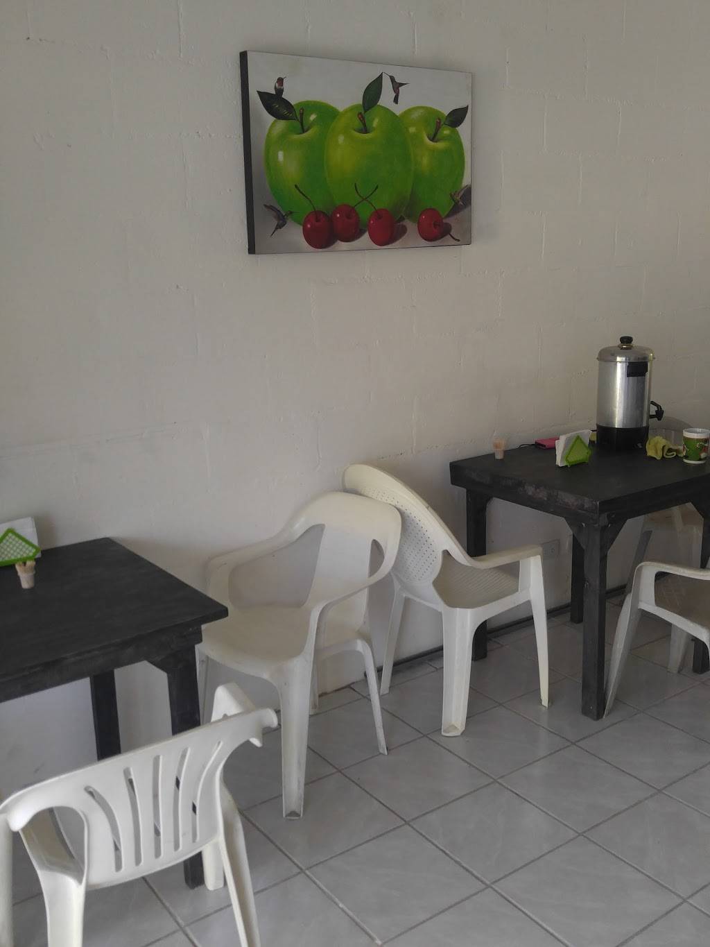 Birrieria Jalisco | restaurant | Club de Leones 12518, La Gloria, 22645 La Joya, B.C., Mexico | 016643316051 OR +52 664 331 6051