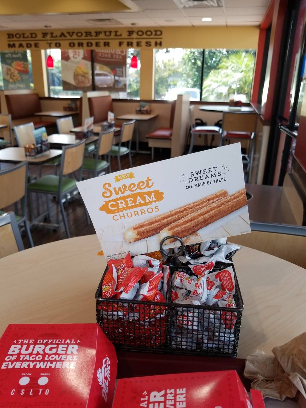 Del Taco | meal takeaway | 2021 Glenoaks Blvd, San Fernando, CA 91340, USA | 8183615044 OR +1 818-361-5044