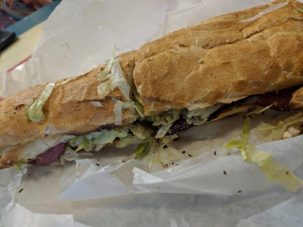 Potbelly Sandwich Shop | restaurant | 6464 N Sheridan Rd, Chicago, IL 60626, USA | 7735965335 OR +1 773-596-5335