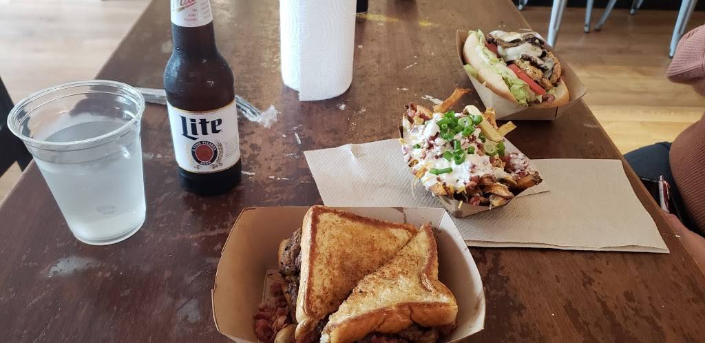 The Corner Grill | restaurant | 111 Jazie Dr Suite A, Savannah, GA 31410, USA | 9123351905 OR +1 912-335-1905