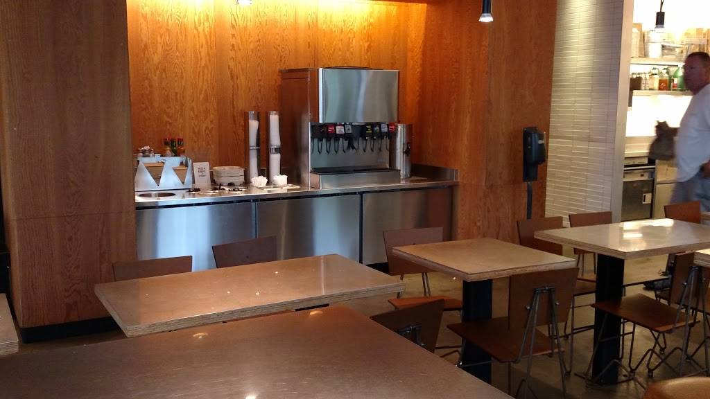 Chipotle Mexican Grill | restaurant | 4000 University Ave, Madison, WI 53705, USA | 6082334305 OR +1 608-233-4305