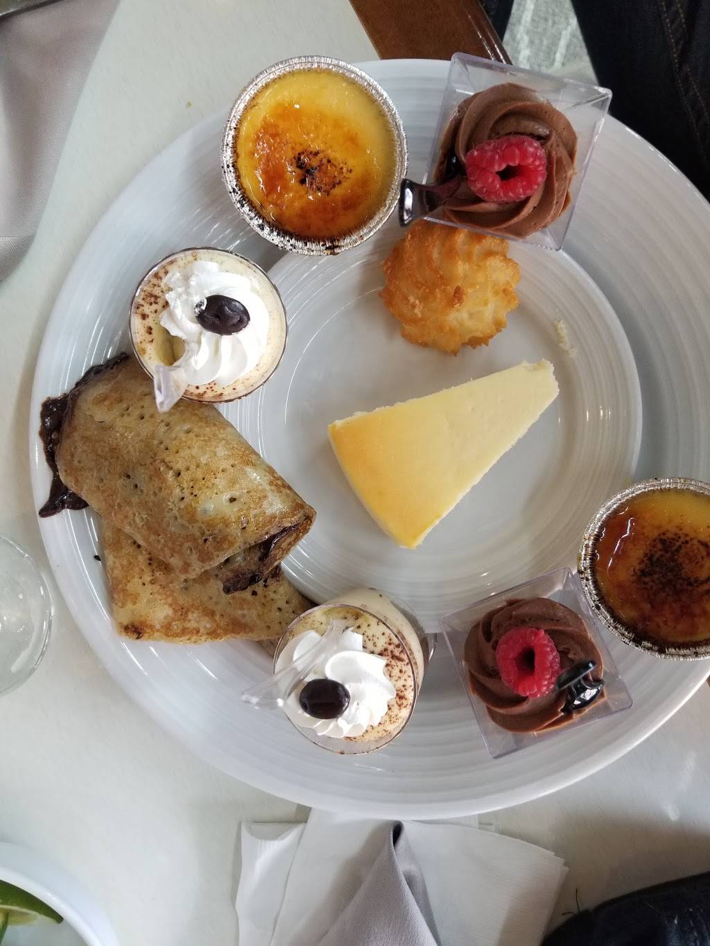 Ocean Trail | restaurant | 9800 Talking Stick Way, Scottsdale, AZ 85256, USA | 4808507777 OR +1 480-850-7777