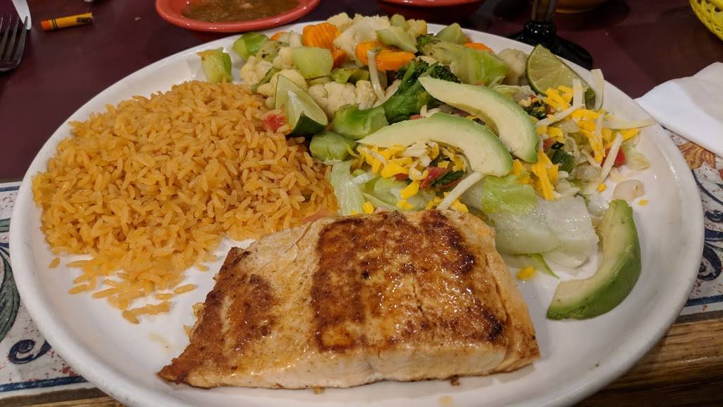 Rancho Chico | restaurant | 52 Washington St, Plainville, MA 02762, USA | 5086432534 OR +1 508-643-2534