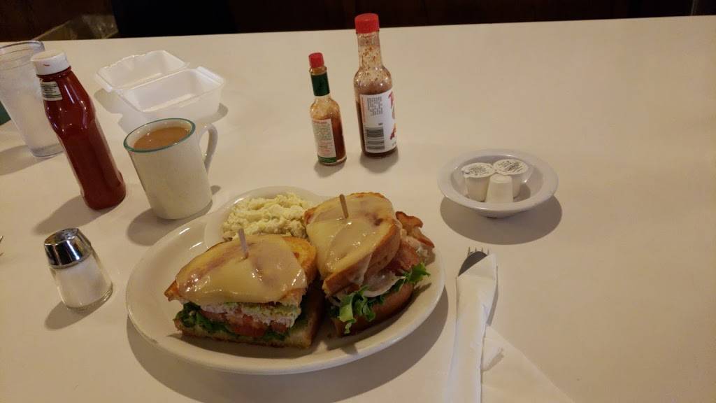 Big Johns Mountain Grill | restaurant | 3121 Mt Pinos Way, Frazier Park, CA 93225, USA | 6612452292 OR +1 661-245-2292