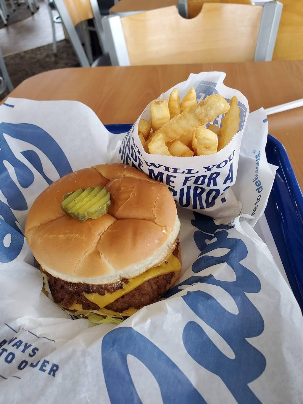 Culvers | restaurant | 1701 NE Douglas St, Lees Summit, MO 64086, USA | 8165249200 OR +1 816-524-9200