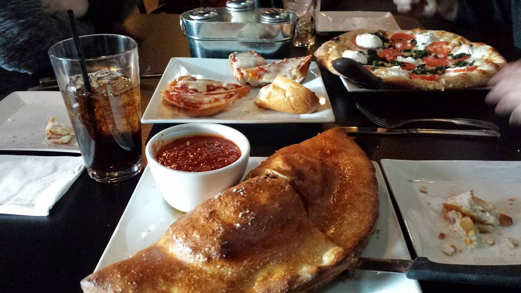 Rocco Italian Grill & Sports Bar | restaurant | 701 N Union St, Wilmington, DE 19805, USA | 3023846052 OR +1 302-384-6052