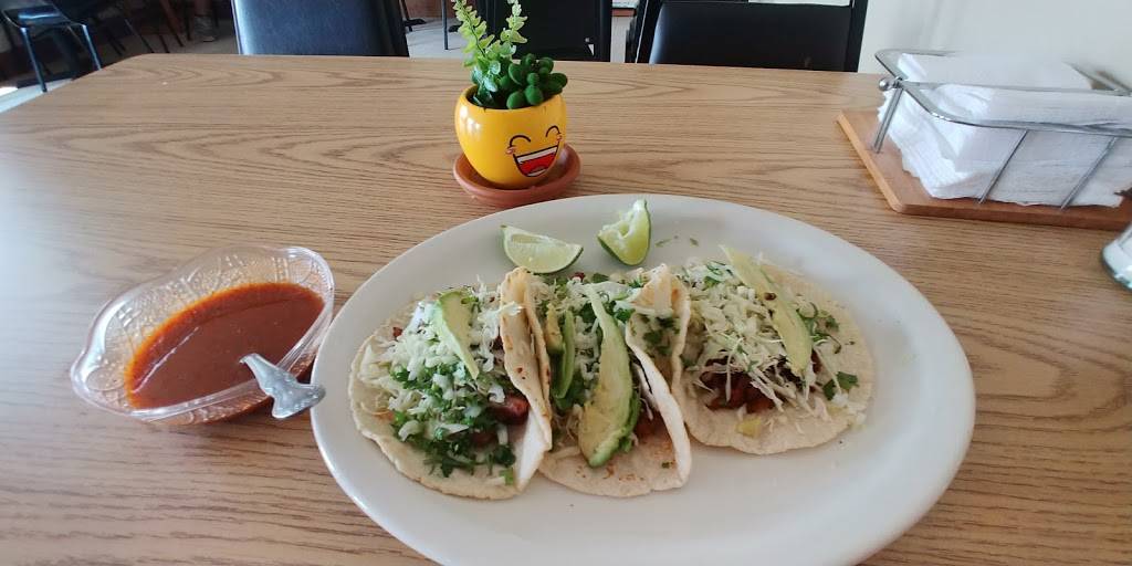 Jessica Restaurant | restaurant | 5285 S Portola Ave, Del Rey, CA 93616, USA | 5598882025 OR +1 559-888-2025