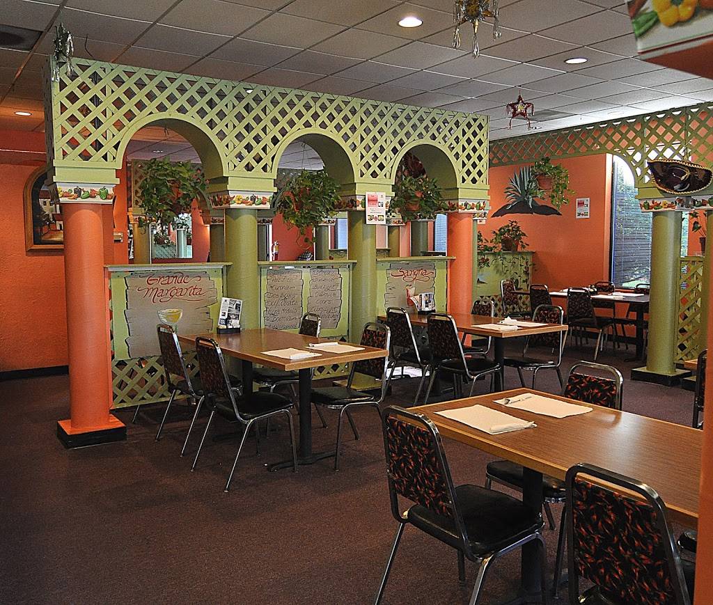 Los Jalapenos Mexican Restaurant | restaurant | 11711 NE 99th St #940, Vancouver, WA 98682, USA | 3608836588 OR +1 360-883-6588